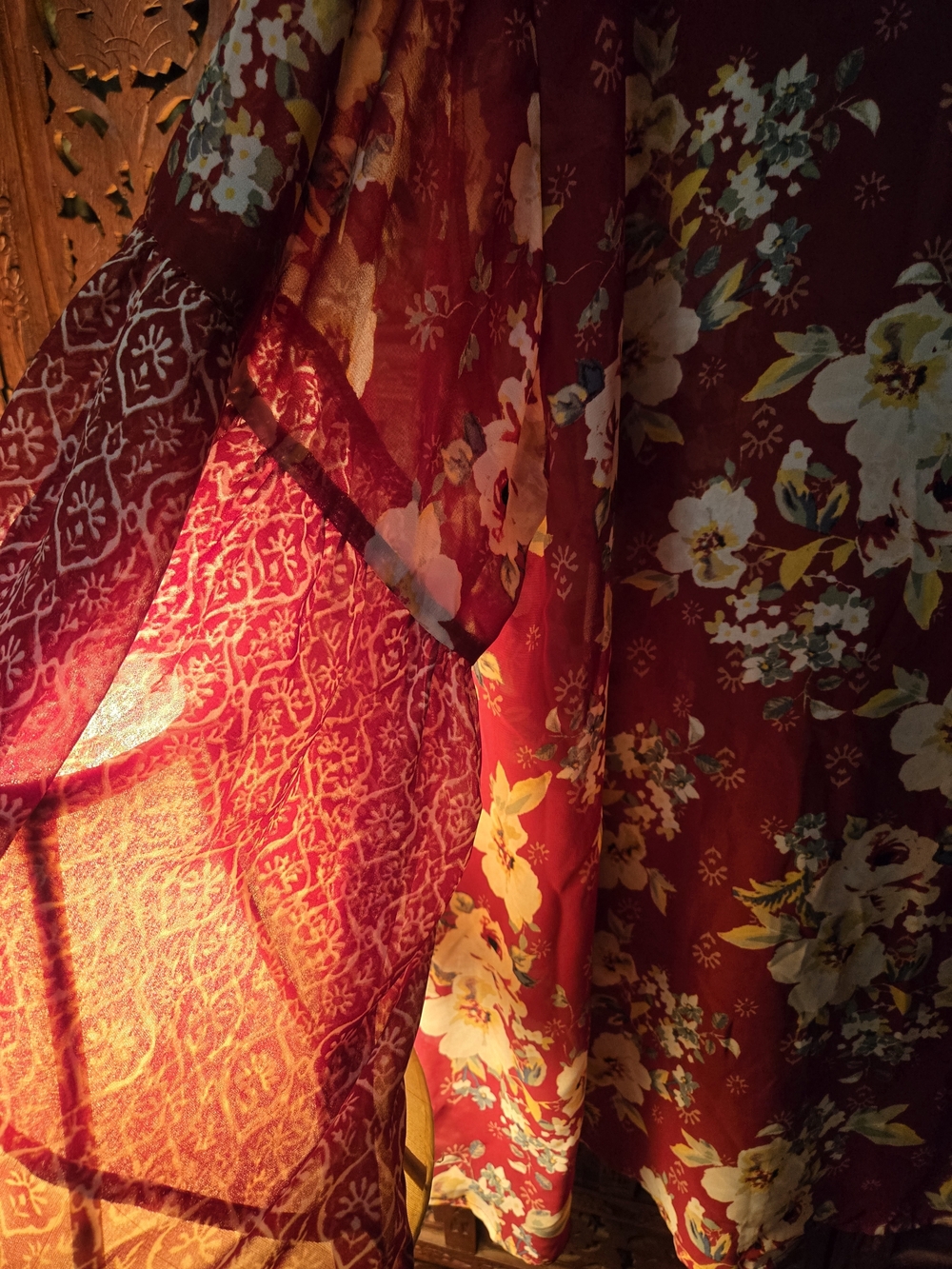 Floral Open-Front Kimono Cardigan - Red with Cream Flowers Lg Peasant Sleeves - Picture 7 of 8